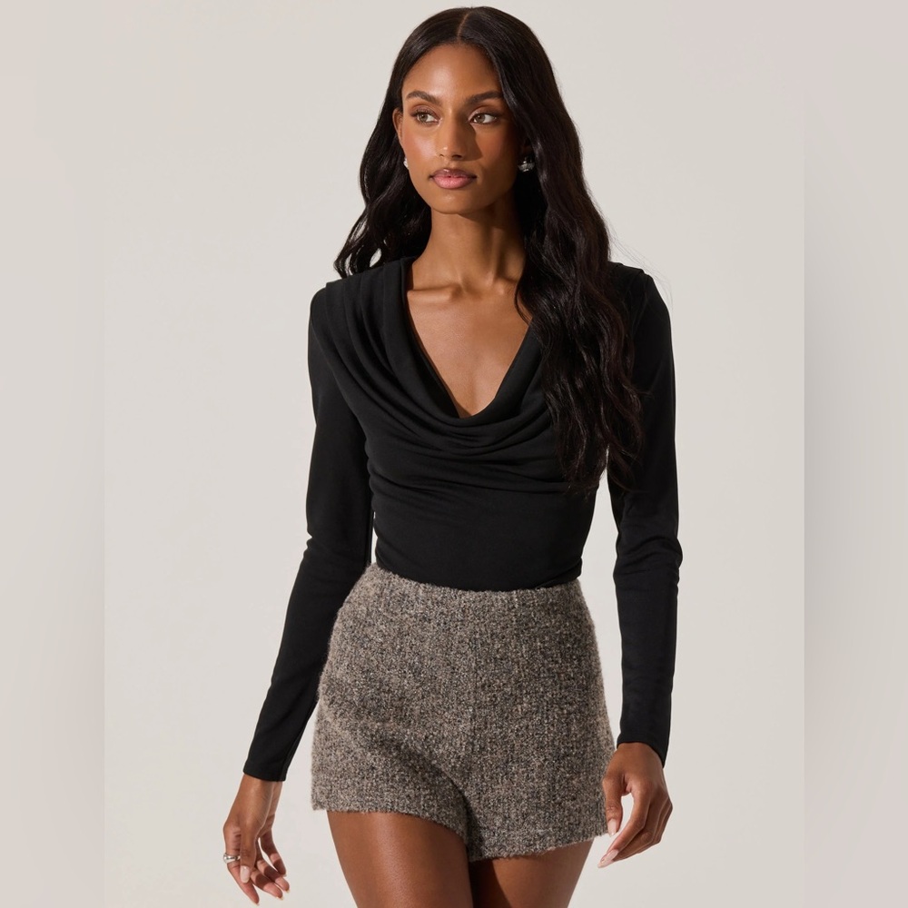 ASTR The Label Long Sleeve Deep Cowl Neck Top | Black | Small | NWT